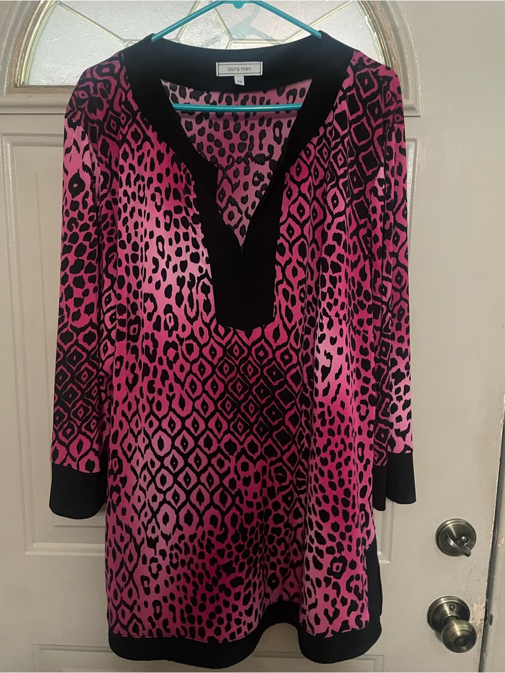 2 Laura Max Animal Print Tunic